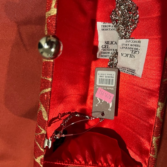 Brand New Evening Clutch Bag with Shoulder Chain - Picture 3 of 3